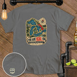 Gray t-shirt with graphic of the Great Lakes and text 